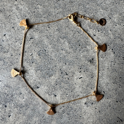 Bali Anklet in 22k gold-plated brass, laid flat